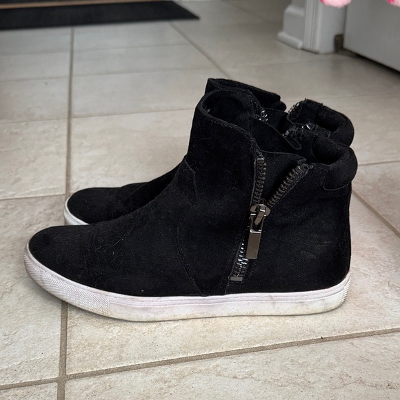 Target Black Women's Sneakers with Zipper - Picture 3 of 5